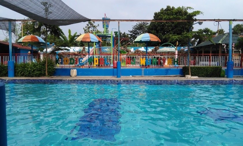 wisata renang Tegal Hj Muria Slawi