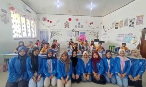 Mahasiswa UBSI Tegal Gelar Pengabdian, Tanamkan Nilai Toleransi ke Siswa SD